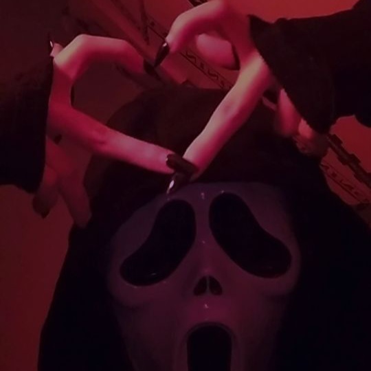 𝙨𝙖𝙩𝙖𝙣'𝙨 𝙡𝙤𝙫𝙚 🖤